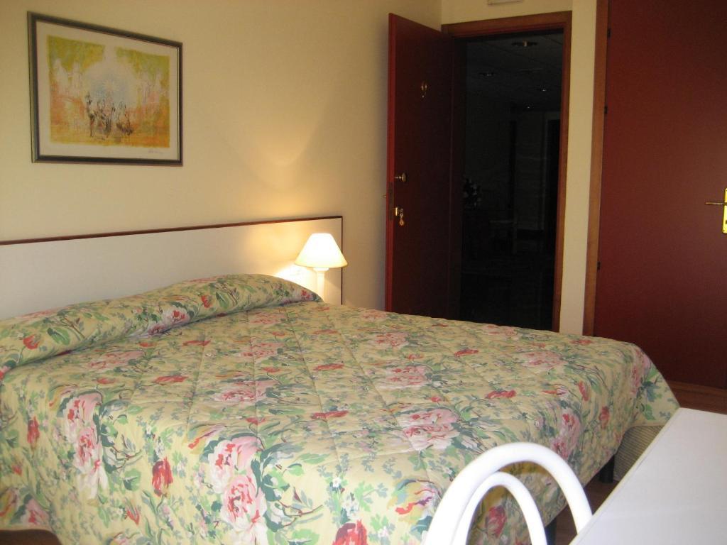 פורטו טולה Hotel Ristorante Klaus חדר תמונה