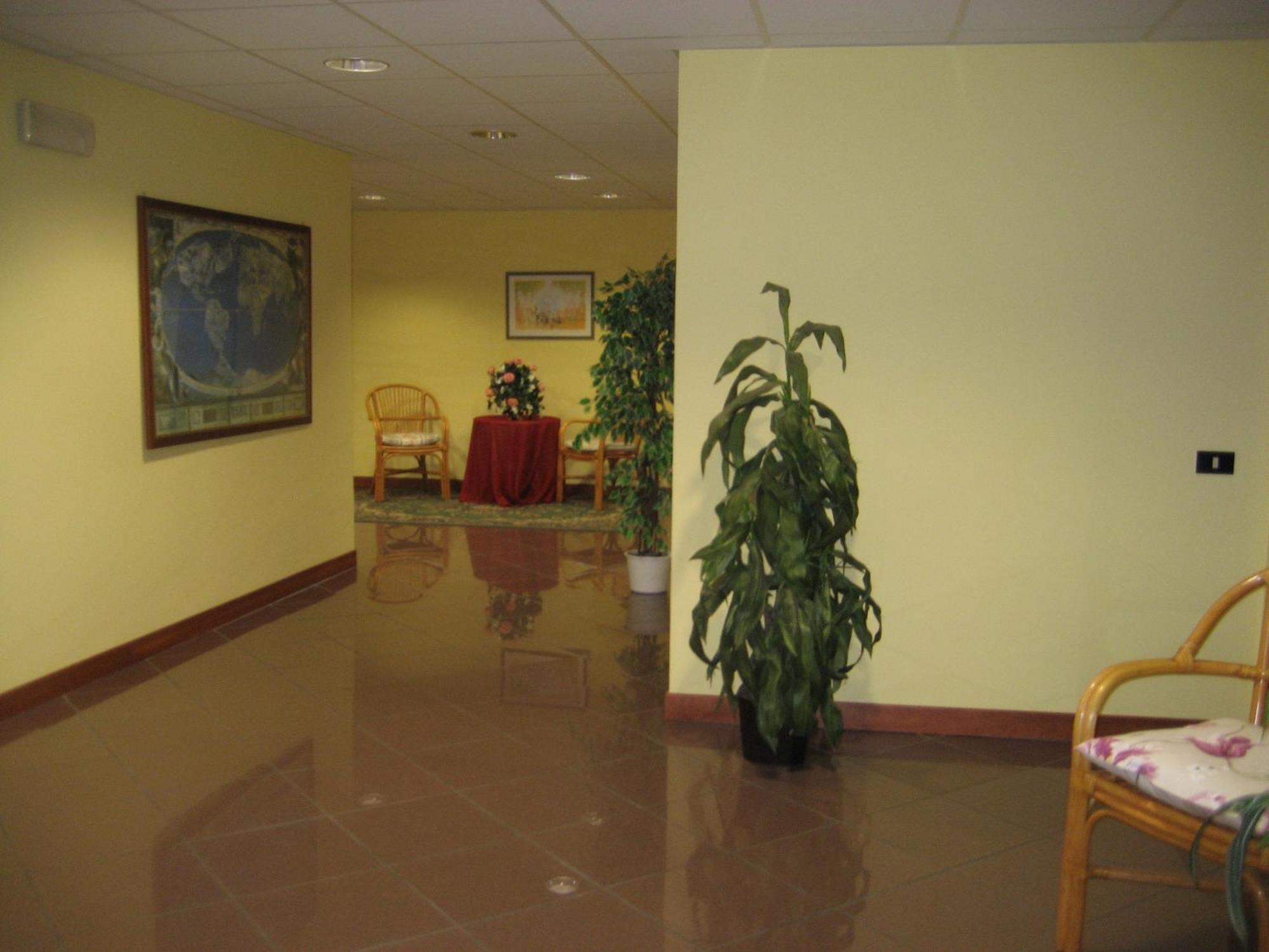 פורטו טולה Hotel Ristorante Klaus מראה חיצוני תמונה